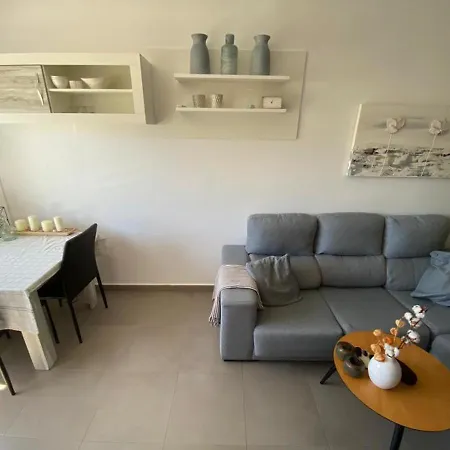 Near Moraira In 2 Apartment Benitachell